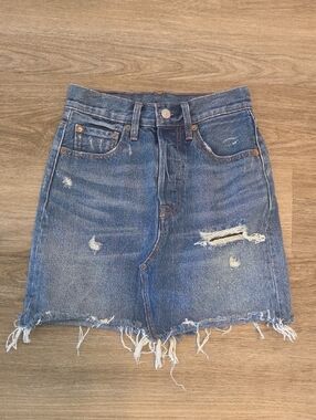 Levi's Blue Distressed Denim Mini Skirt with Frayed Hem Size 24/0